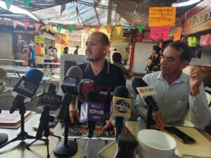 Comerciantes de la Verbena Navideña de Los Mochis