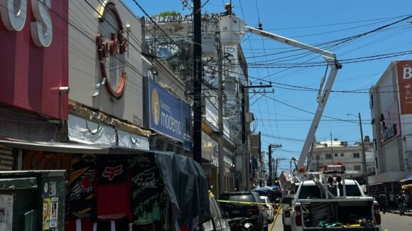 ‘No bloqueen, hay coordinación con CFE’, pide alcaldesa de Mazatlán, Sinaloa, a manifestantes por fallas eléctricas