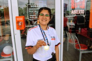 María Guadalupe Guzmán Cortés, representante de Michoacán. Ganadora del primer lugar