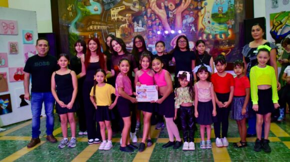 Concluyen con éxito los cursos de verano “Mis Vacaciones en el Arte” en Salvador Alvarado