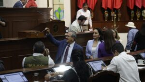 congreso del estado de sinaloa funcionario