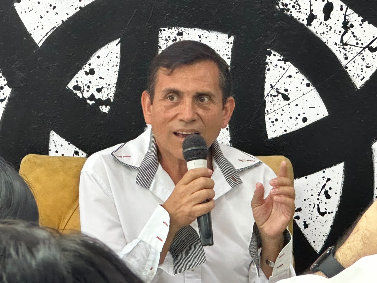 Conversatorio "Pasos con orgullo" del Congreso del Estado