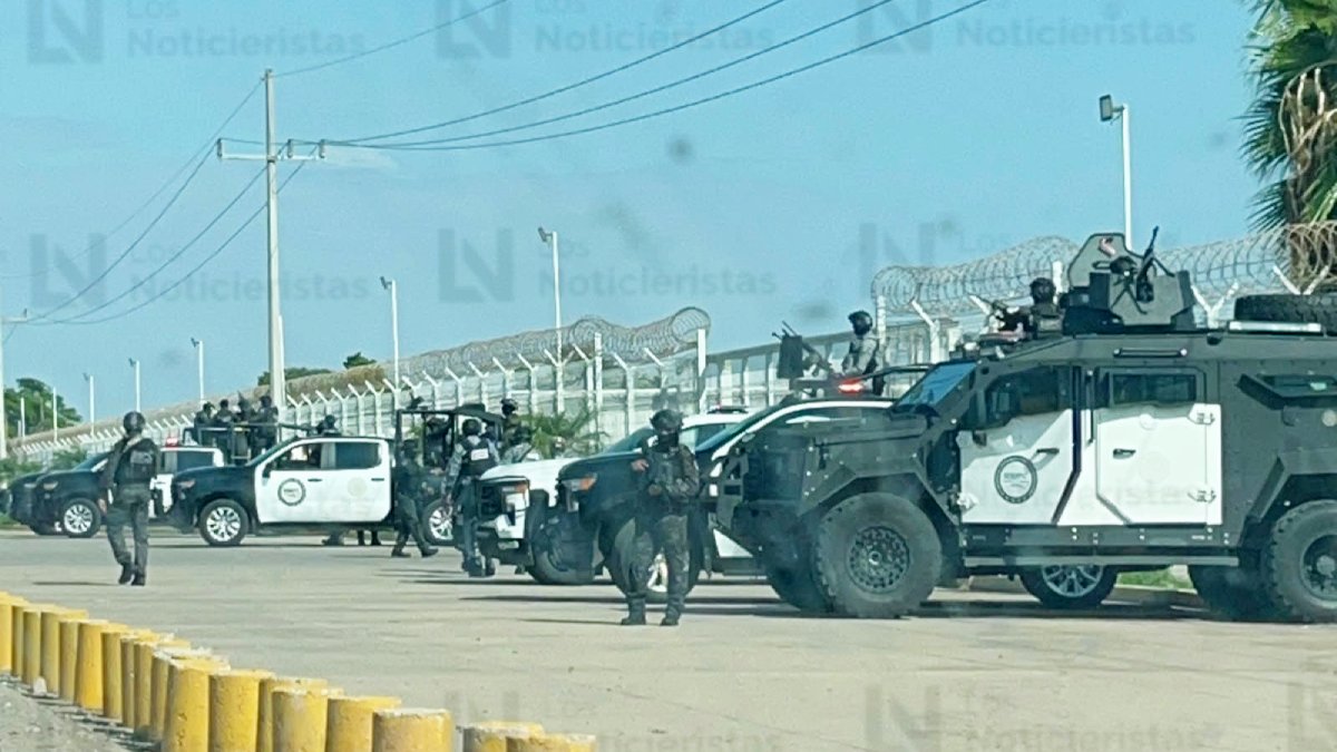 convoy de fuerzas federales arriba al cefereso 8 de guasave sinaloa