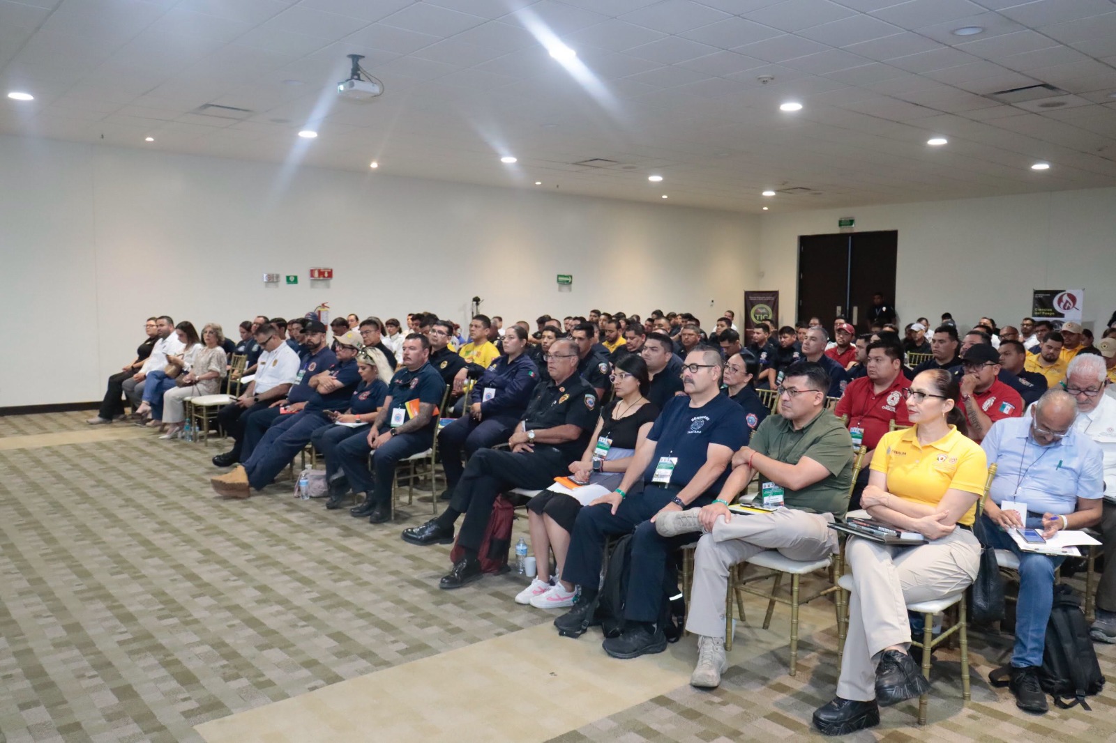 Curso para bomberos en Mazatlán