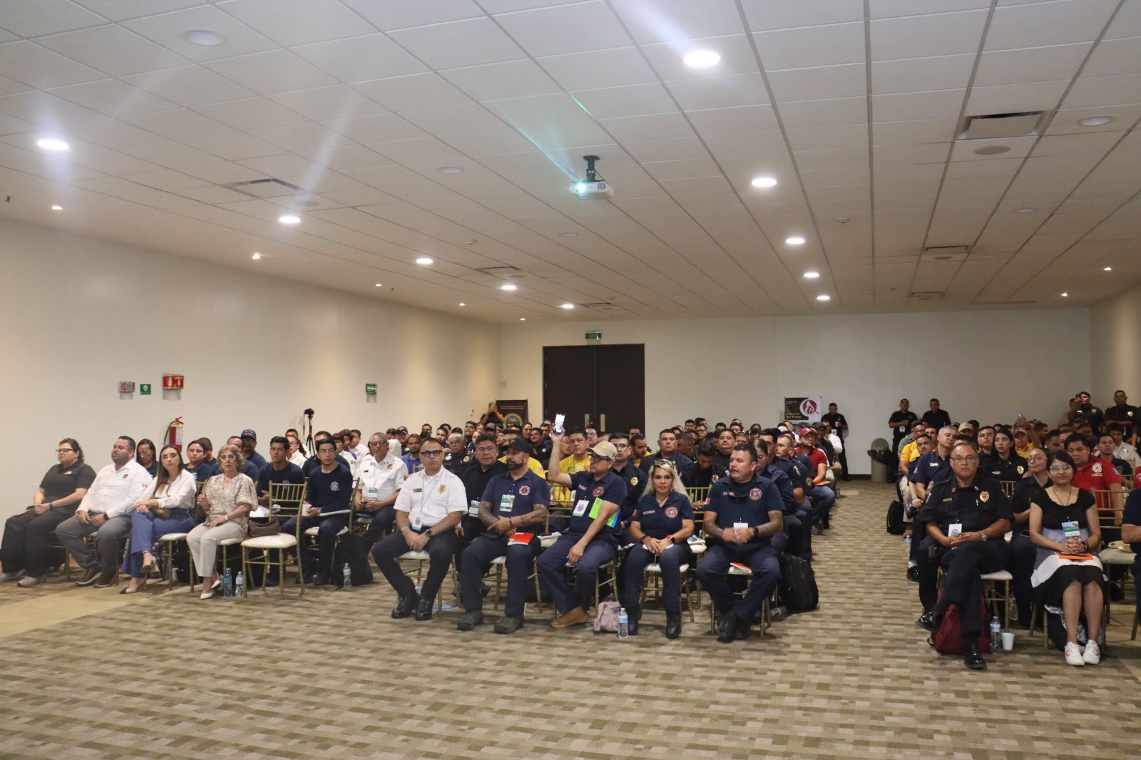Curso para bomberos en Mazatlán