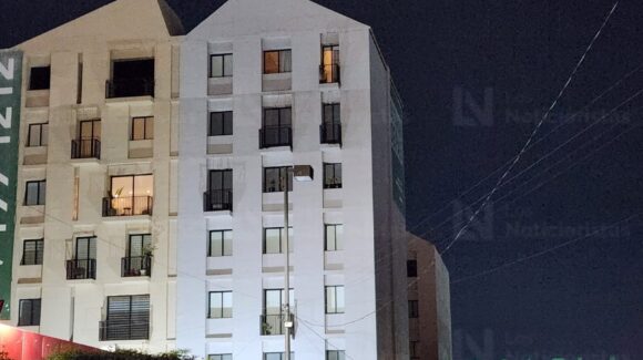 Detienen a cuatro civiles y les aseguran armamento y vehículos en departamentos del Infonavit Humaya, en Culiacán, Sinaloa