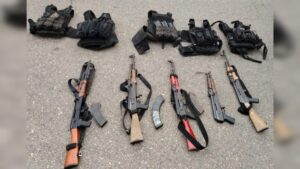 detienen a seis en operativos en mazatlan sinaloa chalecos