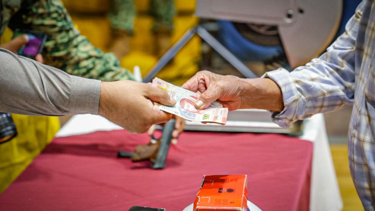 dia internacional de destruccion de armas de fuego y desarme voluntario 2026 dinero