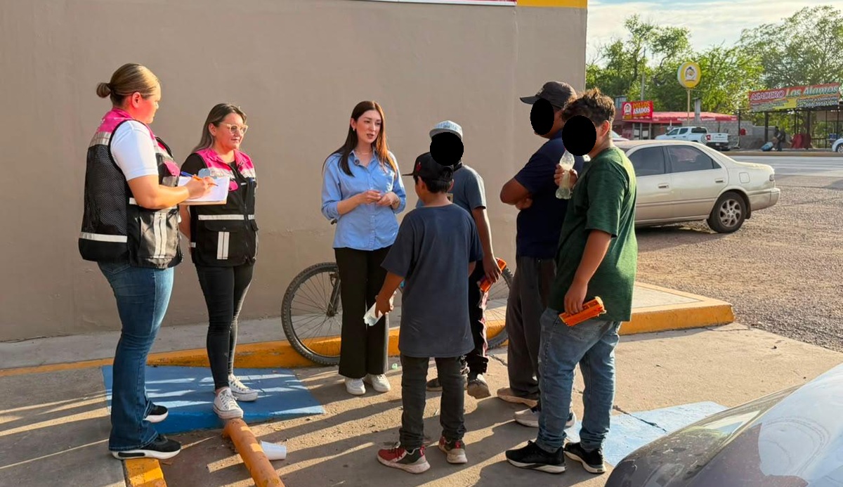 DIF Ahome sensibiliza a niños que están trabajando en la calle