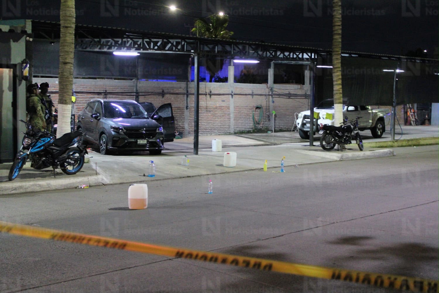 Dos muertos y dos heridos tras ataque armado en autolavado en Mazatlán