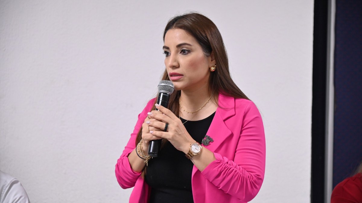 egresados de la uas iniciaron proceso de liberacion de servicio social mujer