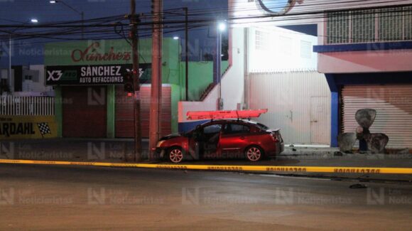 Ejecutan a balazos a conductor en la avenida Gabriel Leyva de Mazatlán, Sinaloa
