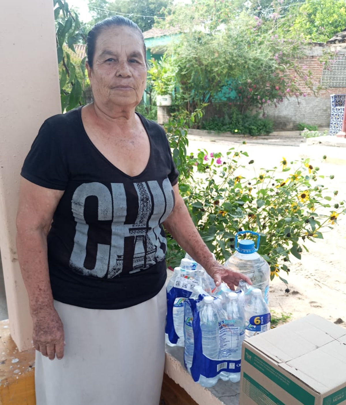 Entregan apoyos a población vulnerable en la zona rural de Mazatlán