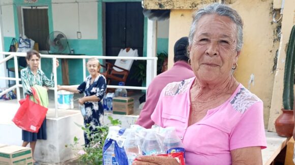 DIF Mazatlán, Sinaloa lleva ayuda a La Noria; 120 familias reciben alimentos y agua en comunidades afectadas