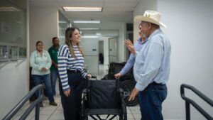 entrega de silla de ruedas de dif culiacan