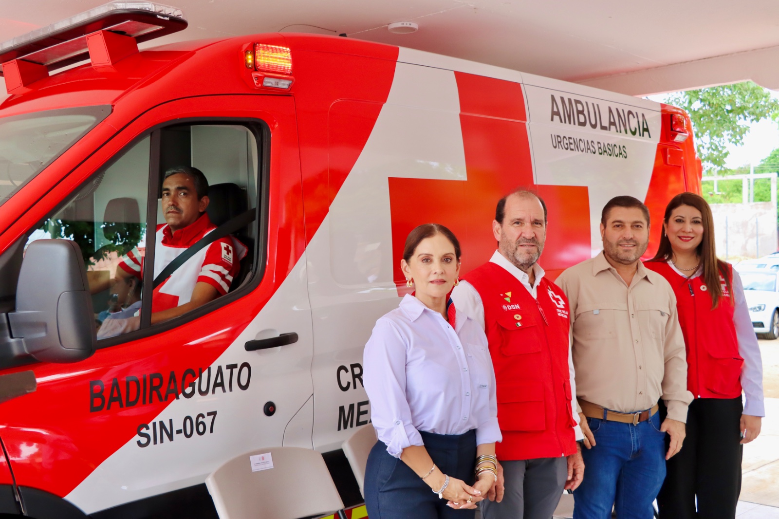 Entregan ambulancia a Cruz Roja Delegación Badiraguato