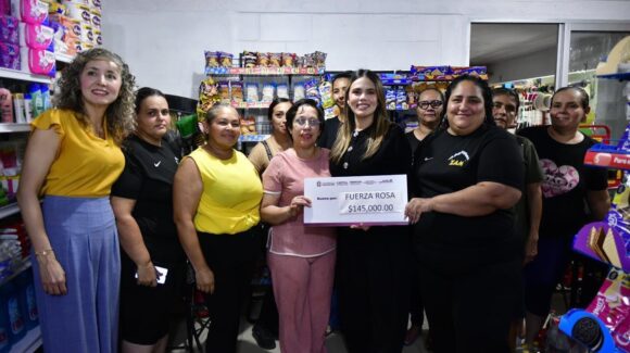 Ayuntamiento de Culiacán impulsa el comercio local: entrega 145 mil pesos al grupo Fuerza Rosa