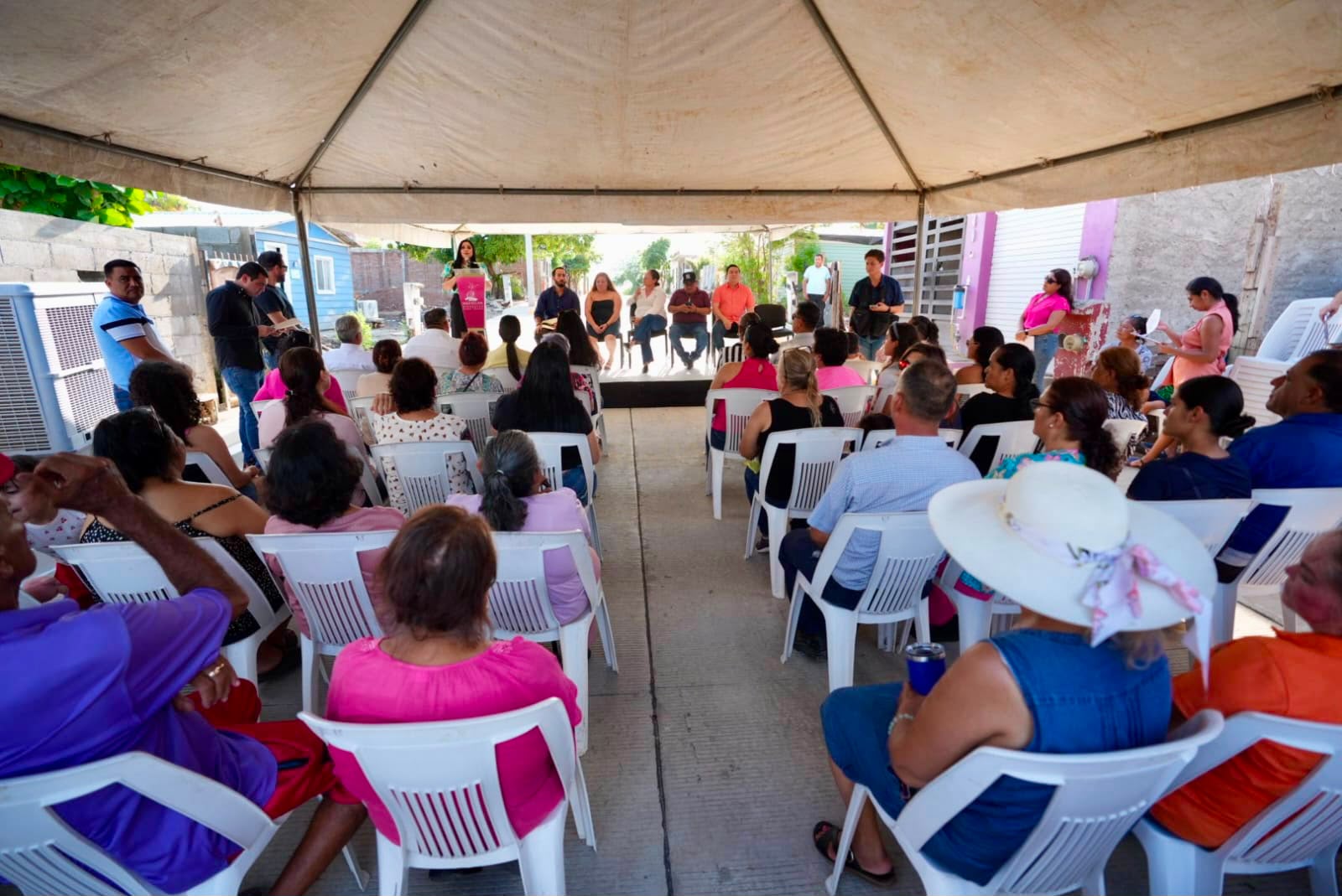 Entregan pavimentación en Villa Tutuli, Mazatlán
