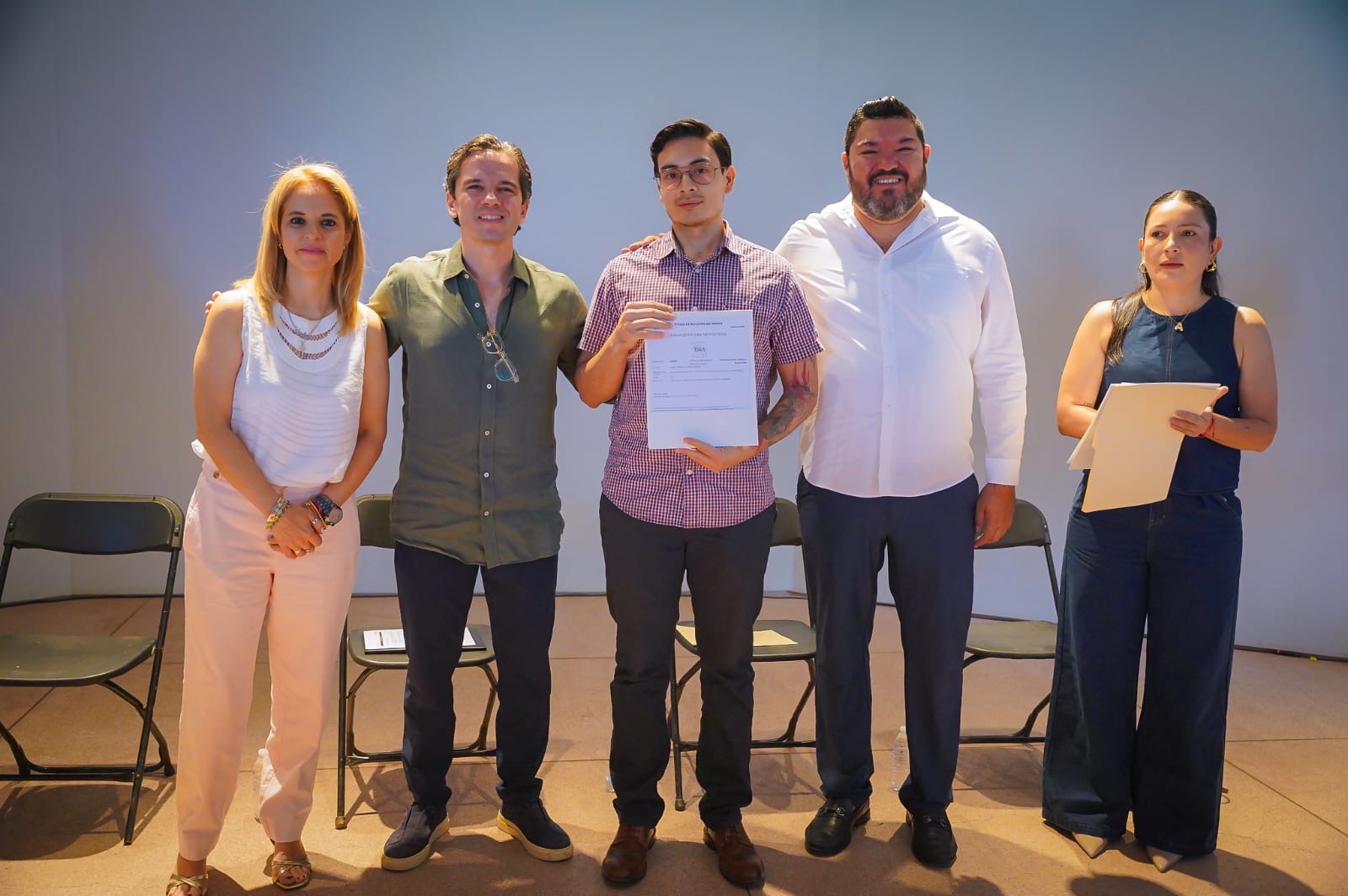 Entregan registros de marca a emprendedores de Mazatlán