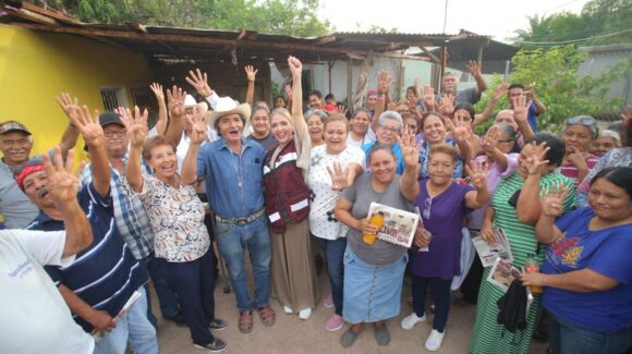 Estrella Palacios lleva su gira a Ahome, Sinaloa, y llama a fortalecer la organización de Morena desde las colonias