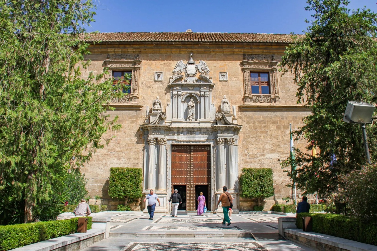 Estudiantes de la UAS cursarán un semestre en universidades de España