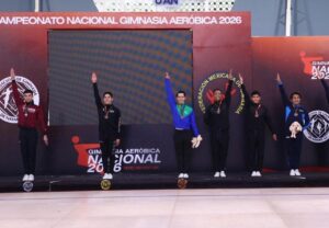Gimnastas de la UAS