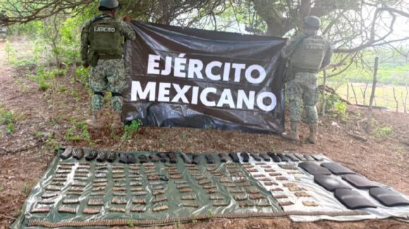 Golpe al crimen en el sur de Sinaloa: aseguran arsenal, explosivos y vehículos en Mazatlán y Escuinapa, Sinaloa