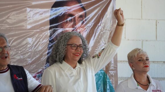Graciela Domínguez dialoga con transportistas de carga del centro de Sinaloa y plantea fortalecer la vinculación con sectores productivos