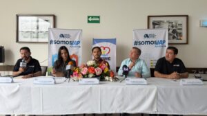 grupo panama dona 30 mil pesos a inpanic iap para utiles escolares mesa