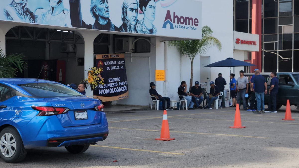 guerreros unidos en palacio de gobierno de ahome sinaloa