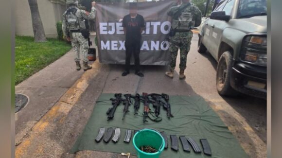 ¡Fueron dos los detenidos! SSPE confirma el arresto de dos personas tras persecución a balazos en el sector Cedros de Culiacán