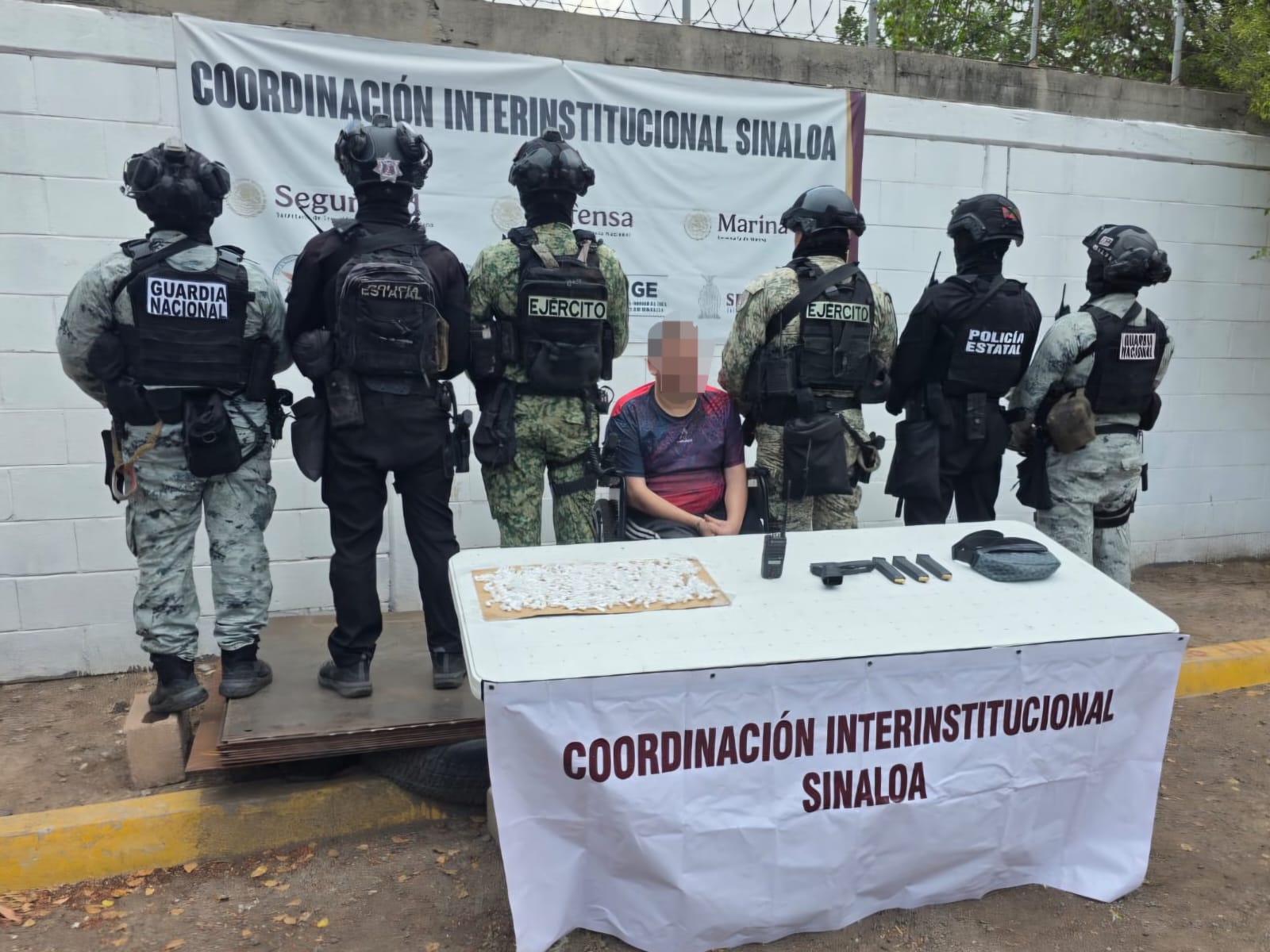 Hombre detenido en punto de venta de droga en Culiacán, Sin.
