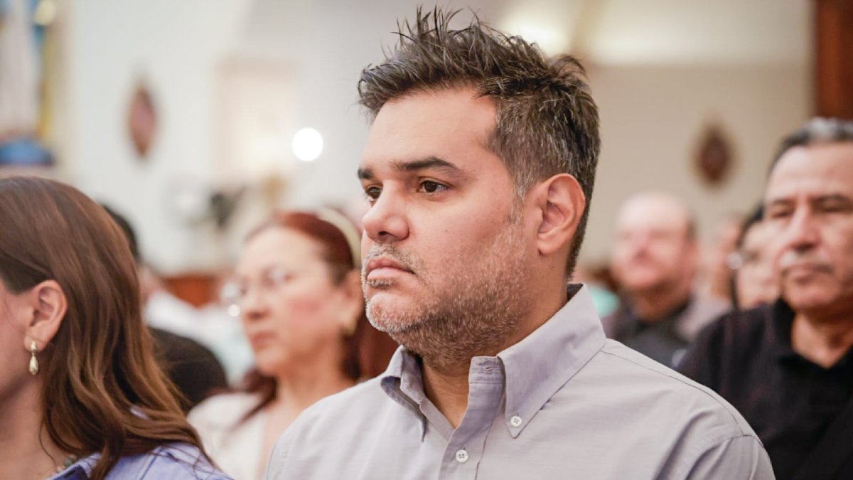 honran la memoria de hector melesio cuen ojeda con misa hijo