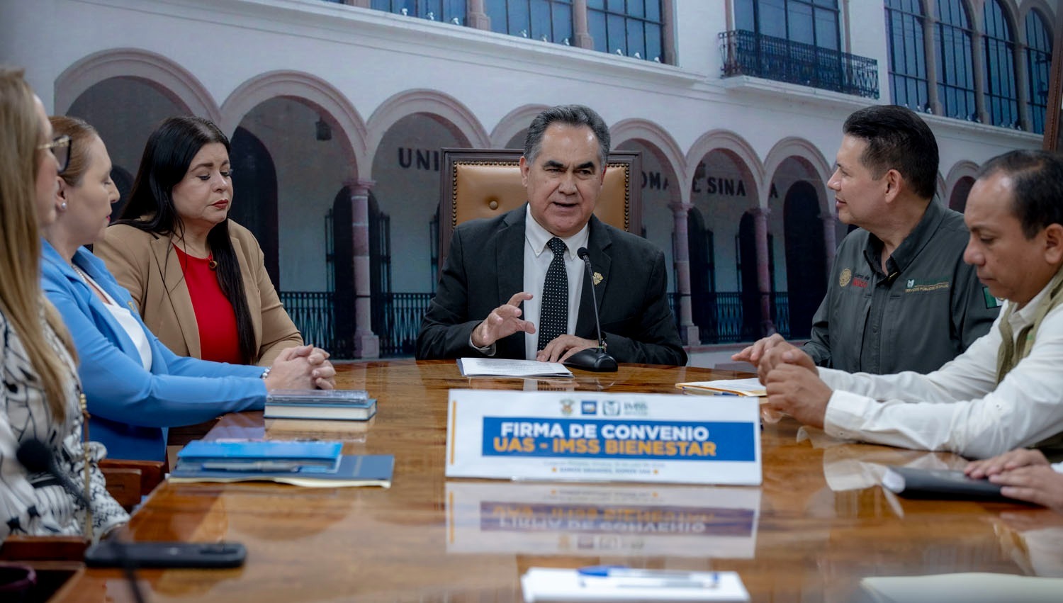 IMSS-Bienestar y UAS firman convenio de colaboración