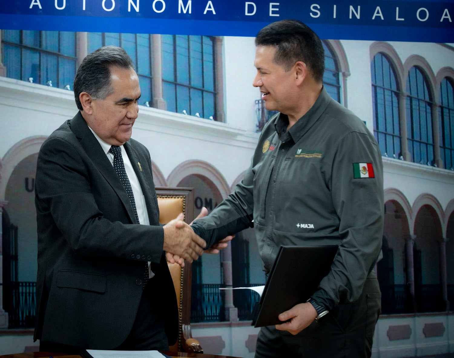 IMSS-Bienestar y UAS firman convenio de colaboración