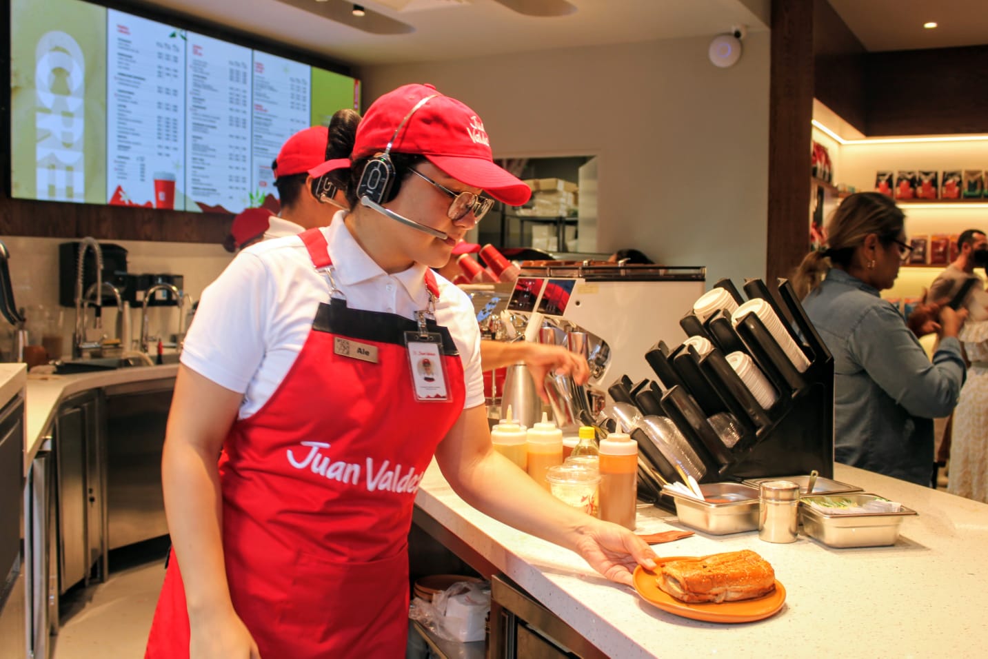 Inauguran sucursal drive thru de Juan Valdez Café en Mazatlán