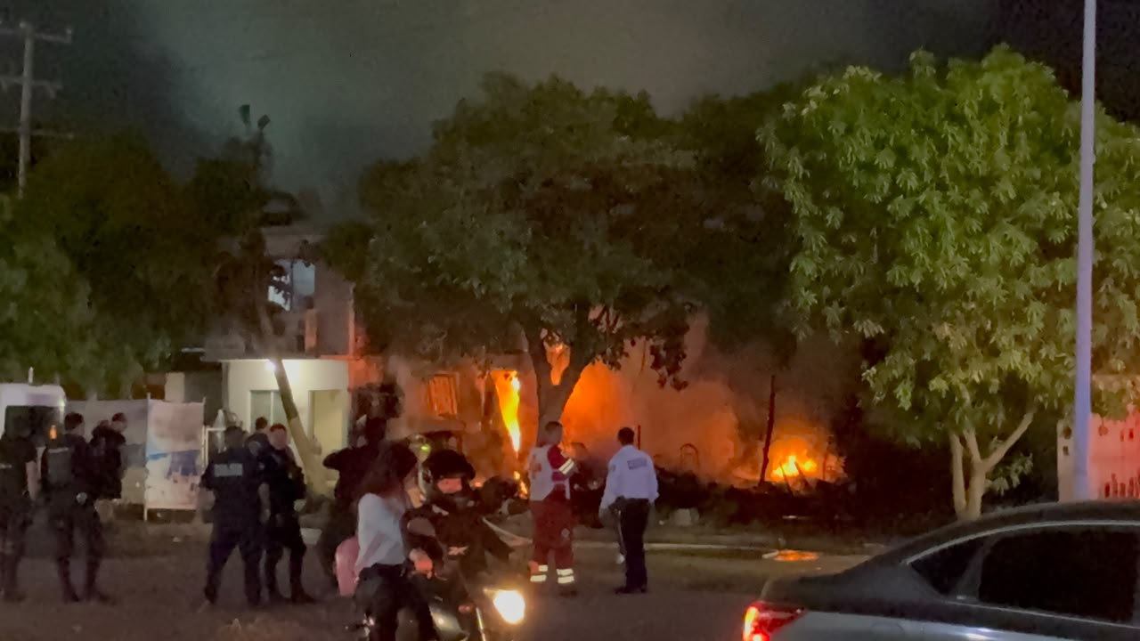 Incendio en vivienda de Los Mochis