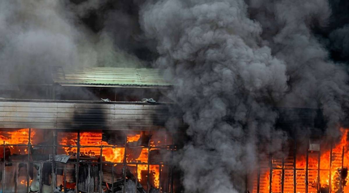 incendio de gran magnitud en una fábrica de calzado ubicada en la ciudad de Jinjiang, en la provincia china
