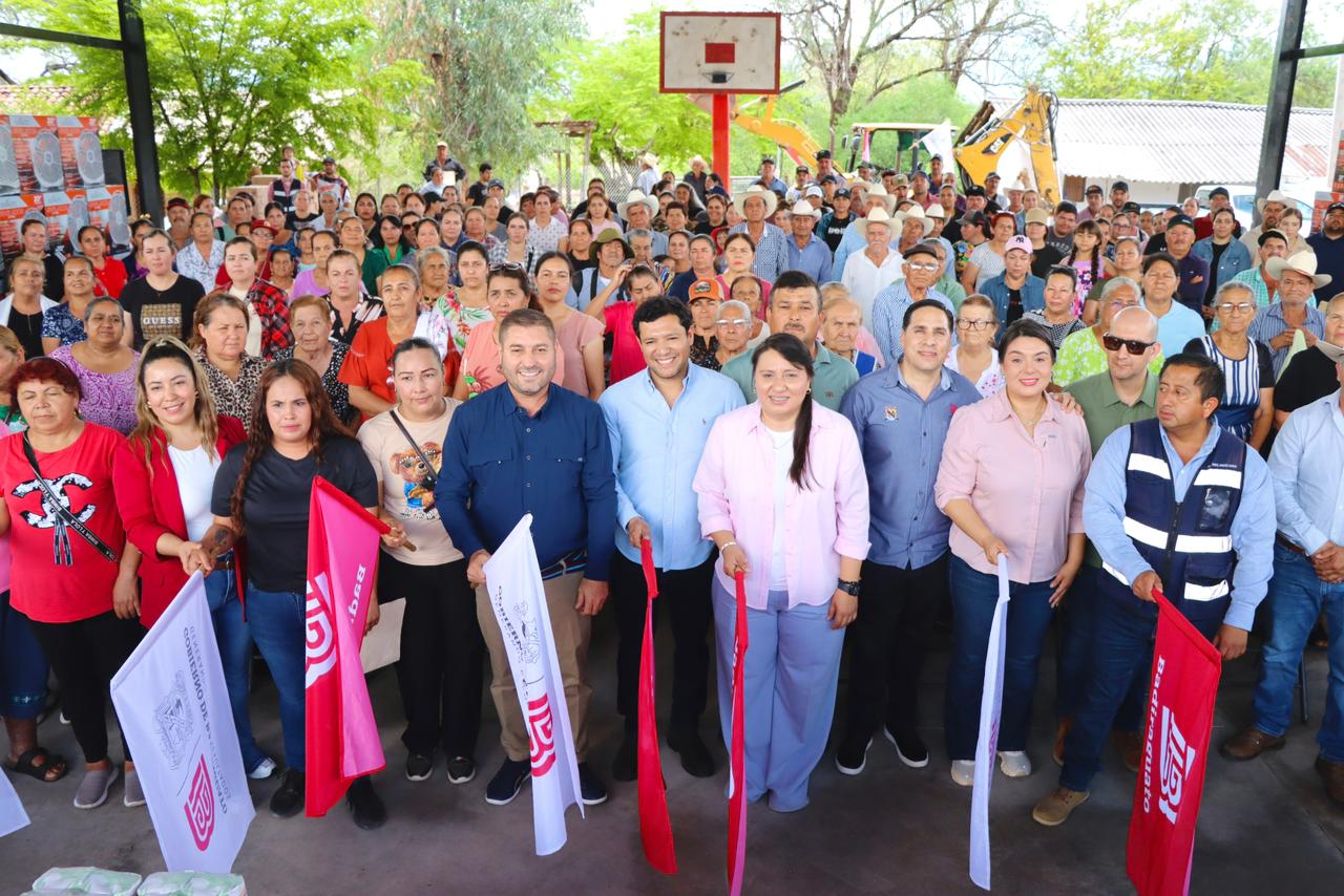 Inicia programa de entrega de abanicos en Badiraguato