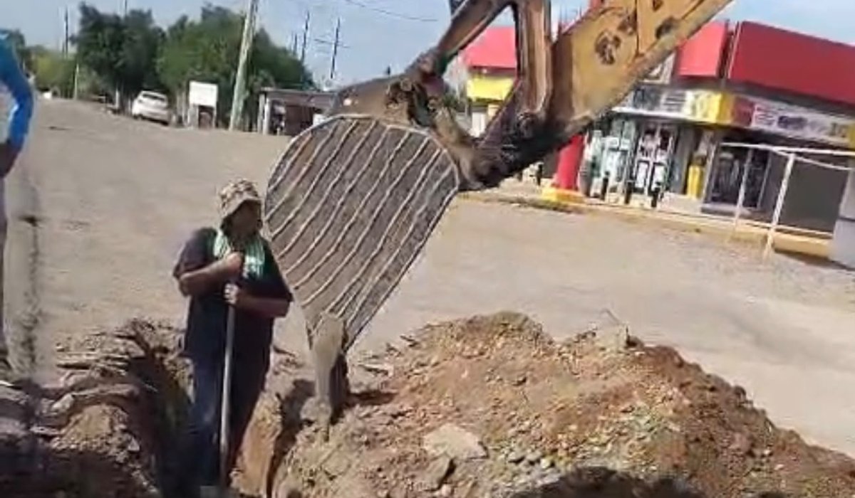 Inician trabajos en red de agua potable en San Blas, El Fuerte