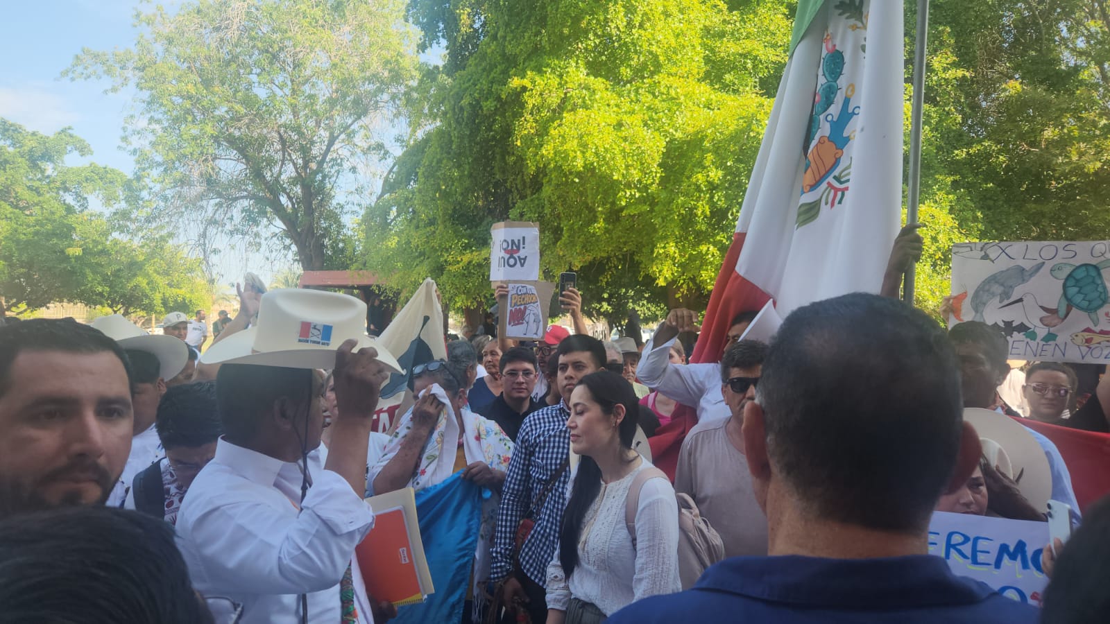 Integrantes del Colectivo Aquí No