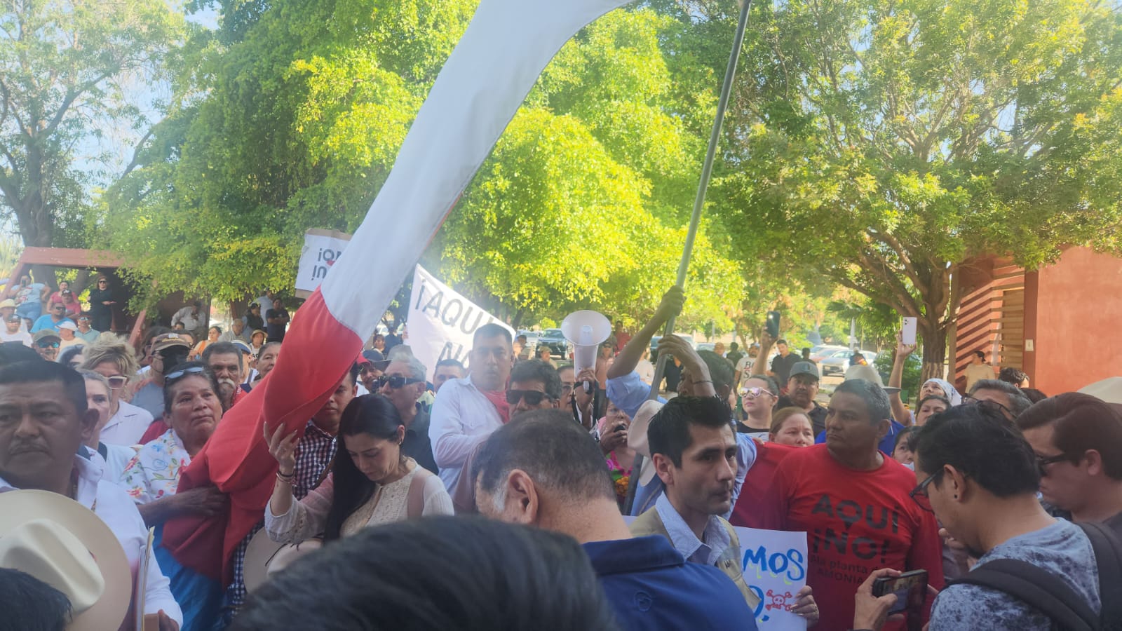 Integrantes del Colectivo Aquí No
