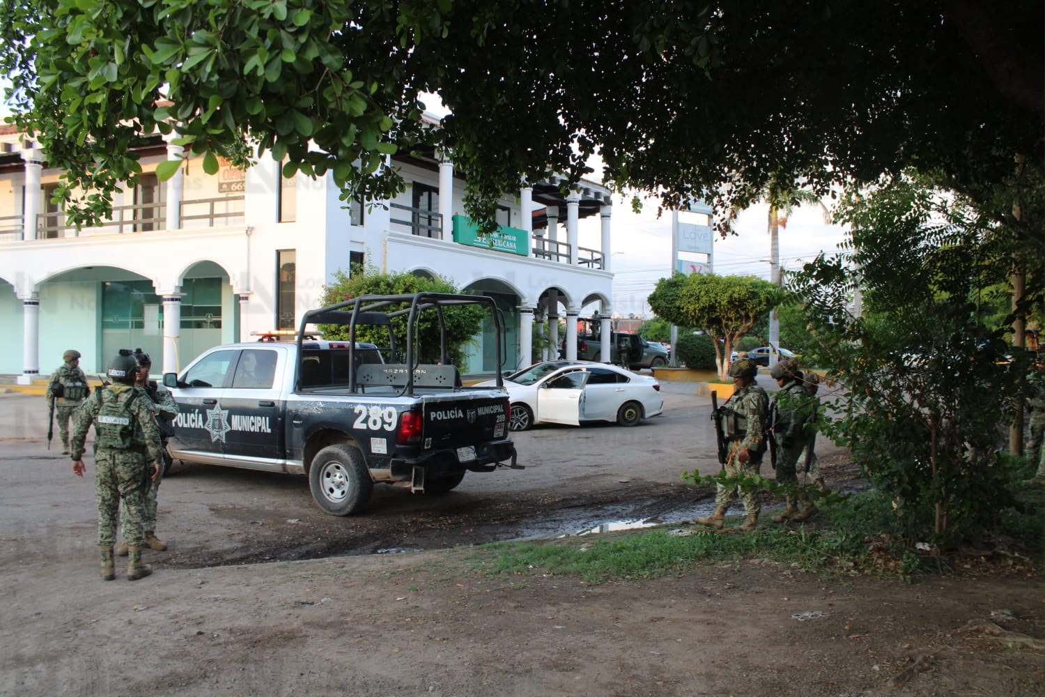 Intento de despojo de vehículo en Villa Verde, Mazatlán