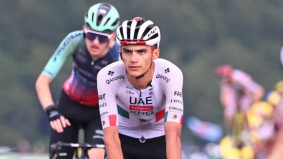 Isaac del Toro mantiene su posición luego de 17 etapas en el Tour de Francia 2026