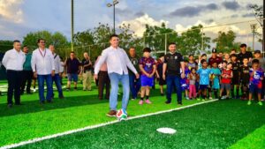 isde inaugura dos canchas de futbol en mocorito alcalde