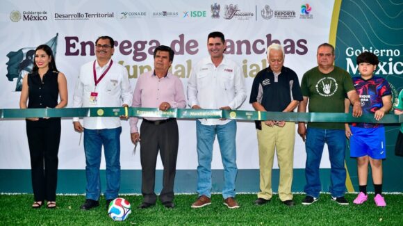 ISDE inaugura dos canchas de futbol en Mocorito, Sinaloa