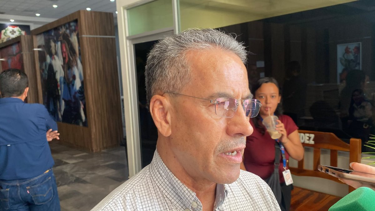 jaime carlos hernandez jefe de los servicios regionales del petatlan