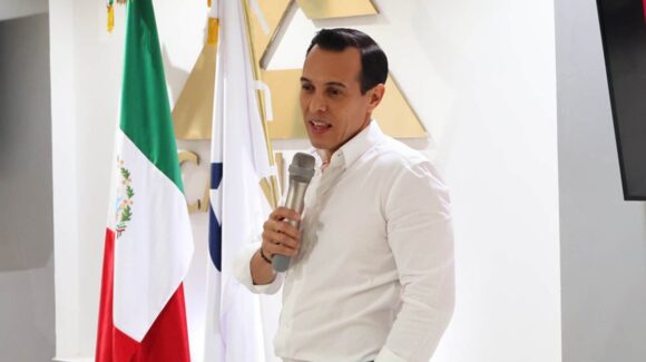 “Un ejercicio positivo y en busca de seguir todos unidos”: Jesús Ibarra tras reunión de aspirantes a la coordinación de Morena en Sinaloa