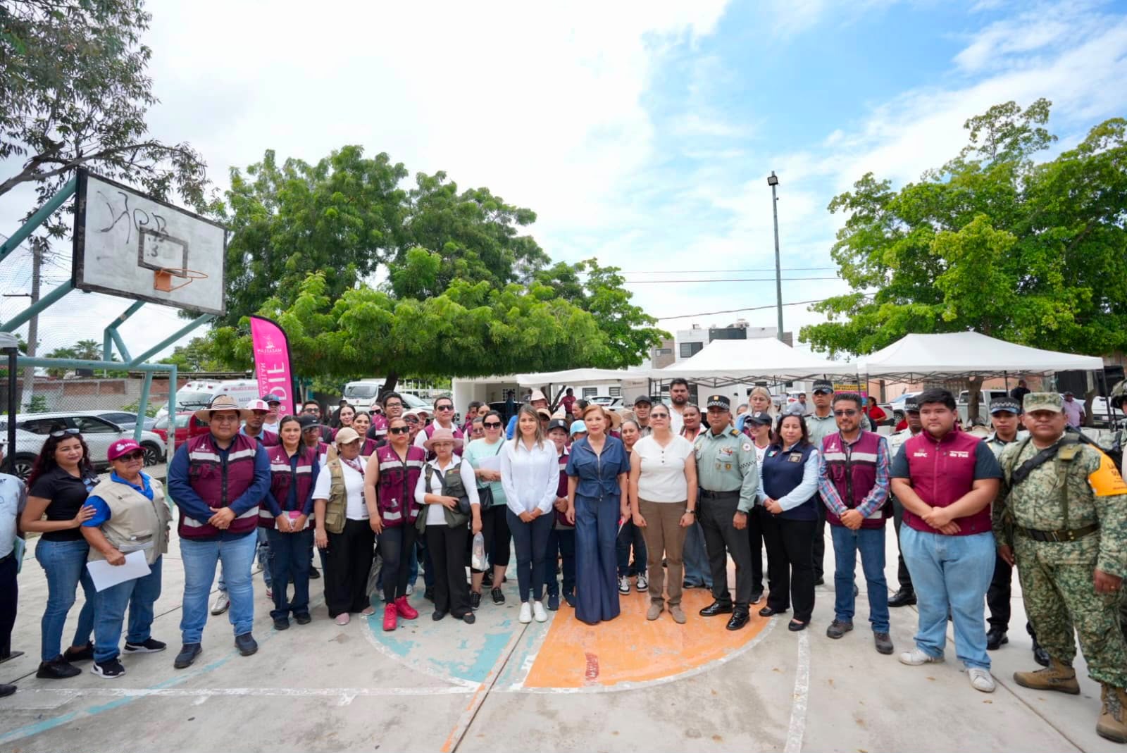 Jornada de la Paz acerca servicios de salud, asesorías y programas sociales a vecinos de Jaripillo, en Mazatlán