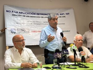 Jubilados de CFE piden apoyo de CEDH Sinaloa para frenar reducción a pensiones.